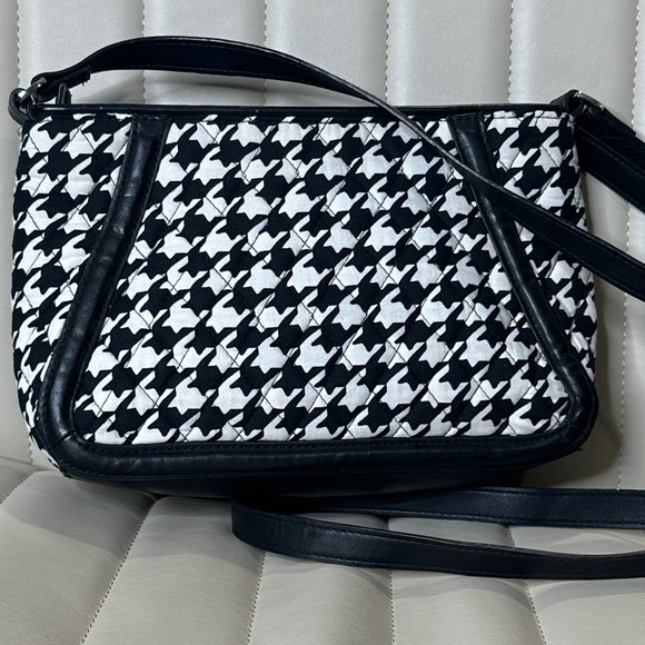 Vera Bradley Midnight Houndstooth Pattern Leather Trimmed CB Shoulder Bag NWOT - Picture 3 of 13